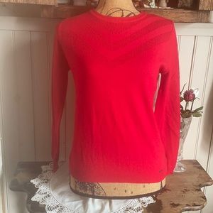 Q2 Collection small sweater